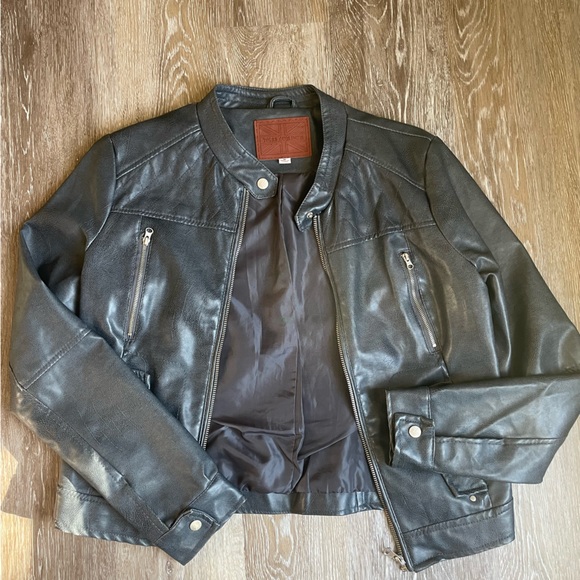 Miss London Faux Leather Jacket - Picture 6 of 6